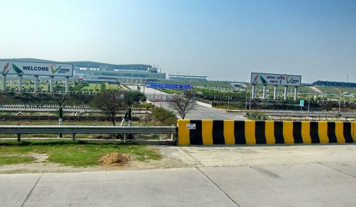 Jaypee-Sports-City-Formula-1-696x405.jpg