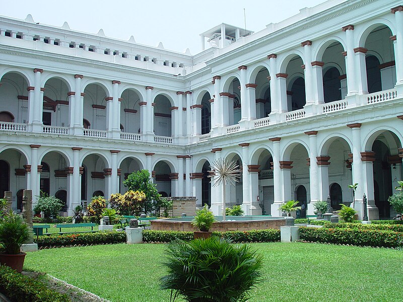 800px-Indian_Museum_Kolkata.jpg