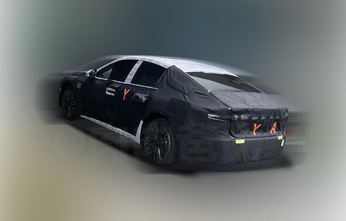 First spy shots suspected to be of NIO ET5 revealed two months before its unveiling-CnEVPost
