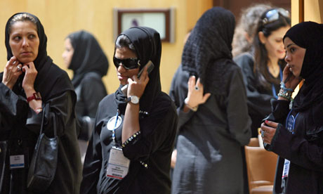 Saudi-women-in-Jeddah-200-006.jpg