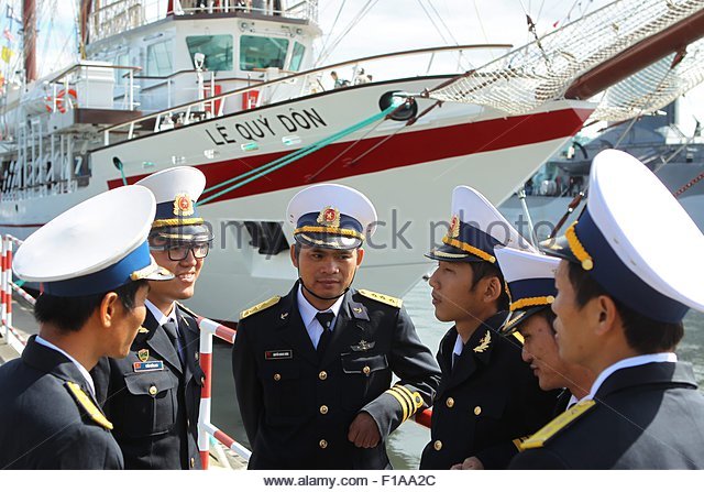 epa04902000-the-vietnamese-crew-of-the-modern-sailing-ship-le-quy-f1aa2c.jpg