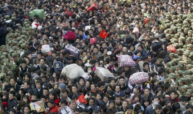crowded_train_stations_in_china_06.jpg