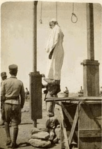 Omar_Mukhtar_Execution-%D8%A5%D8%B9%D8%AF%D8%A7%D9%85_%D8%B9%D9%85%D8%B1_%D8%A7%D9%84%D9%85%D8%AE%D8%AA%D8%A7%D8%B1.png