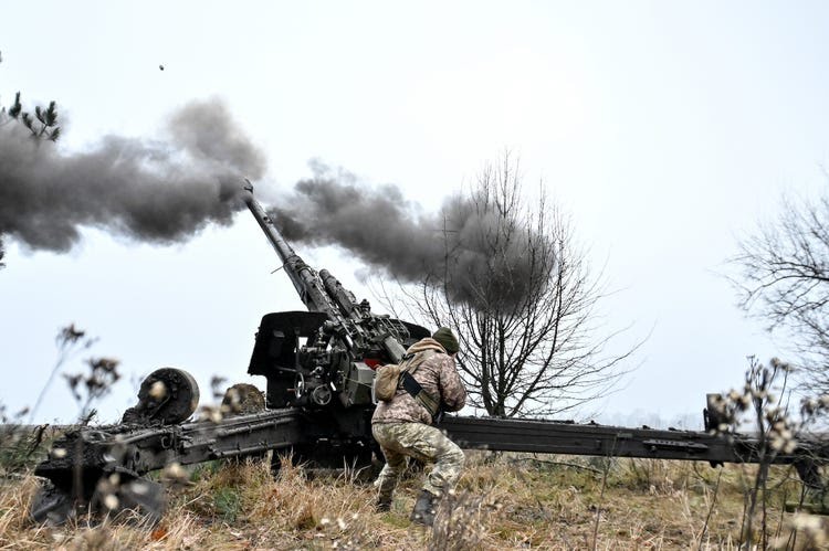 Ukraine artillery in Zaporizhzhia