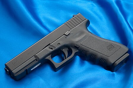 450px-Glock17.jpg
