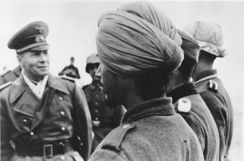 Bundesarchiv_Bild_183-J16796%2C_Rommel_mit_Soldaten_der_Legion_%22Freies_Indien%22.jpg