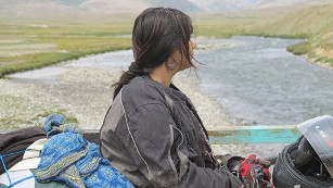 160202105649-pakistan-motorcycle-girl3deosai-plains-medium-plus-169.jpg