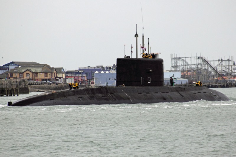 Kilo-Class-Submarine-INS-Sindhuraksh%25255B3%25255D.jpg