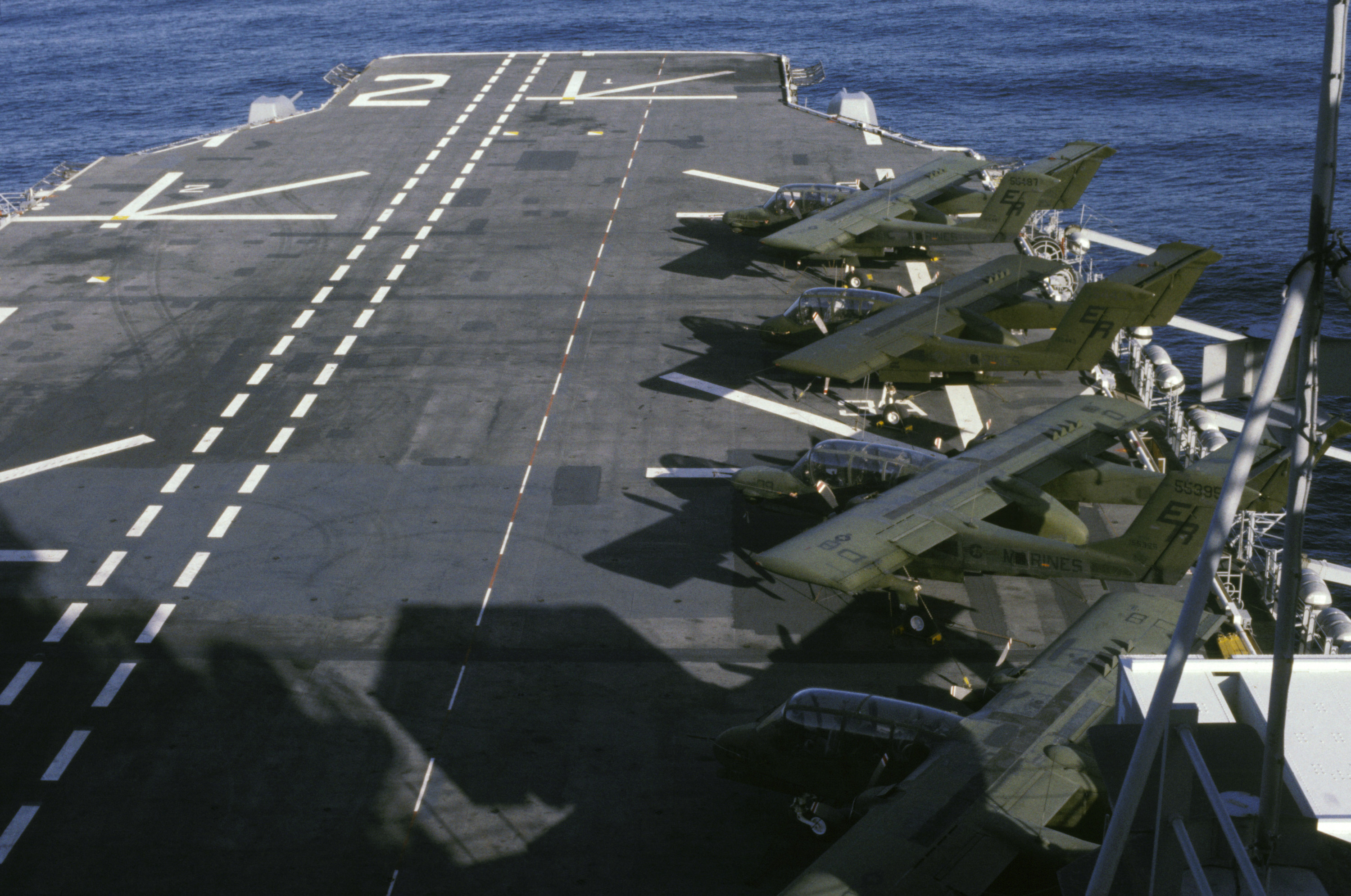 OV-10_Broncos_of_VMO-1_on_USS_Saipan_(LHA-2)_1987.JPEG