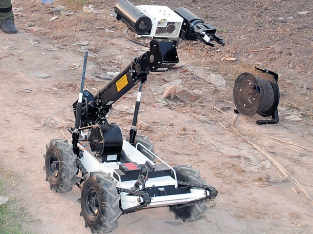 520395-robot-1363197271-858-640x480.jpg