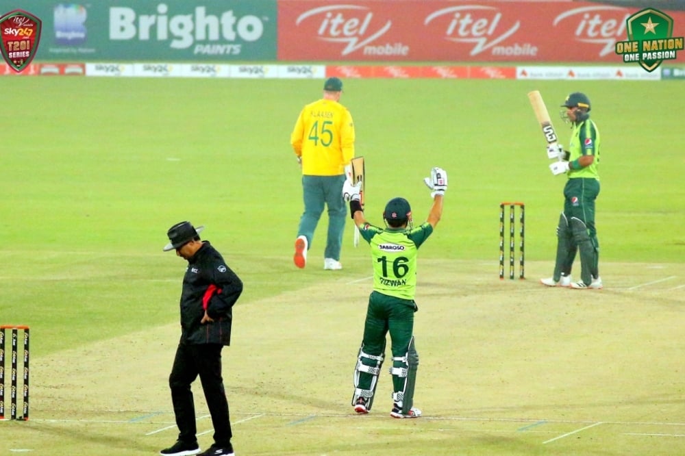 Mohammad Rizwan raises his arms during the second T20I against South Africa at Gaddafi Stadium. — Photo courtesy PCB