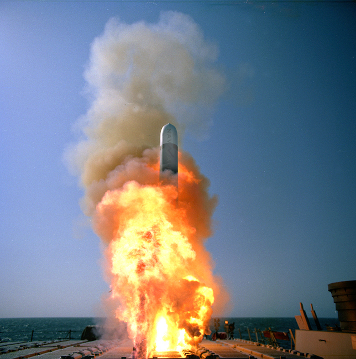 USN_Tactical_Tomahawk_launch.jpg