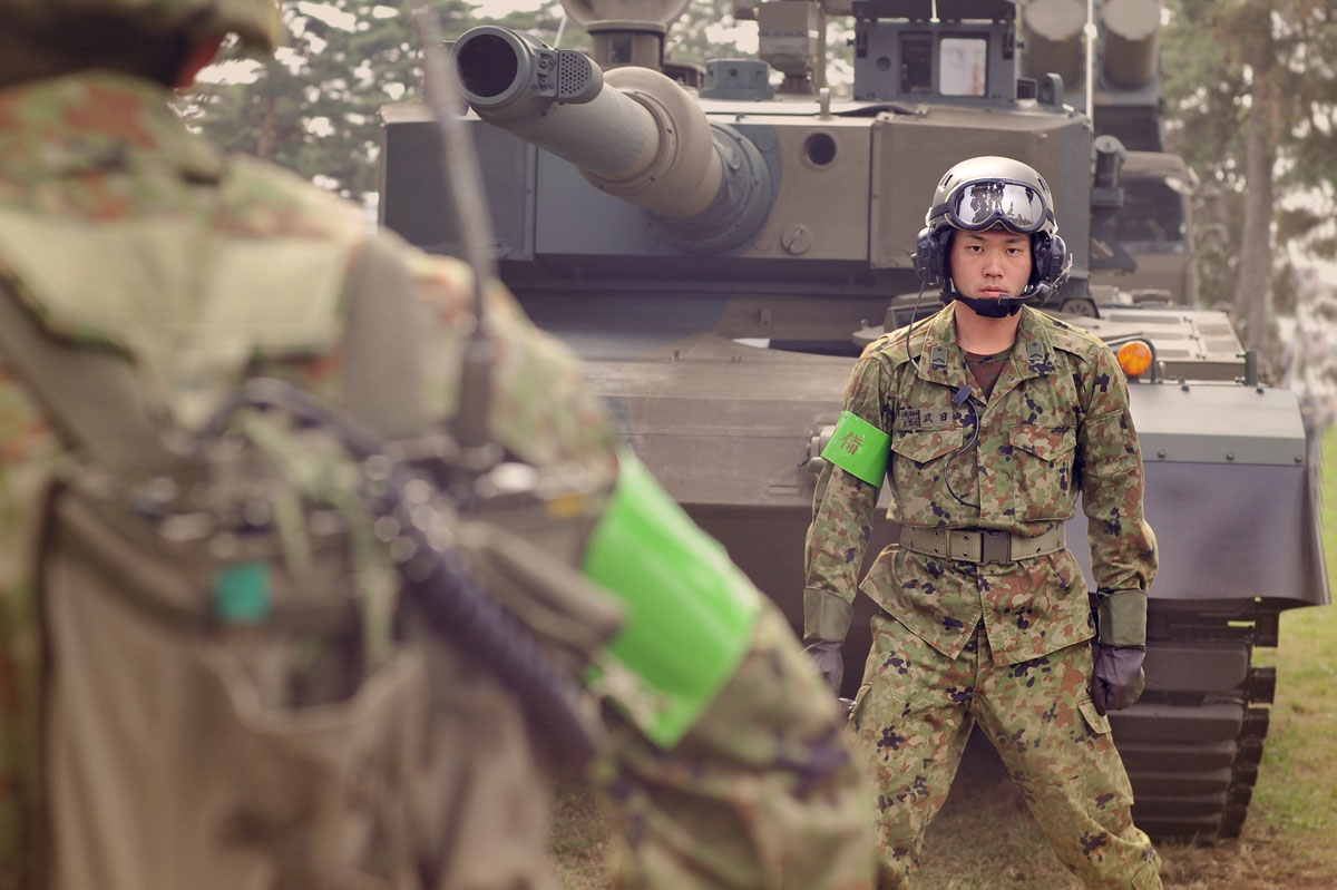 jsdf_tank_soldier_1.jpg