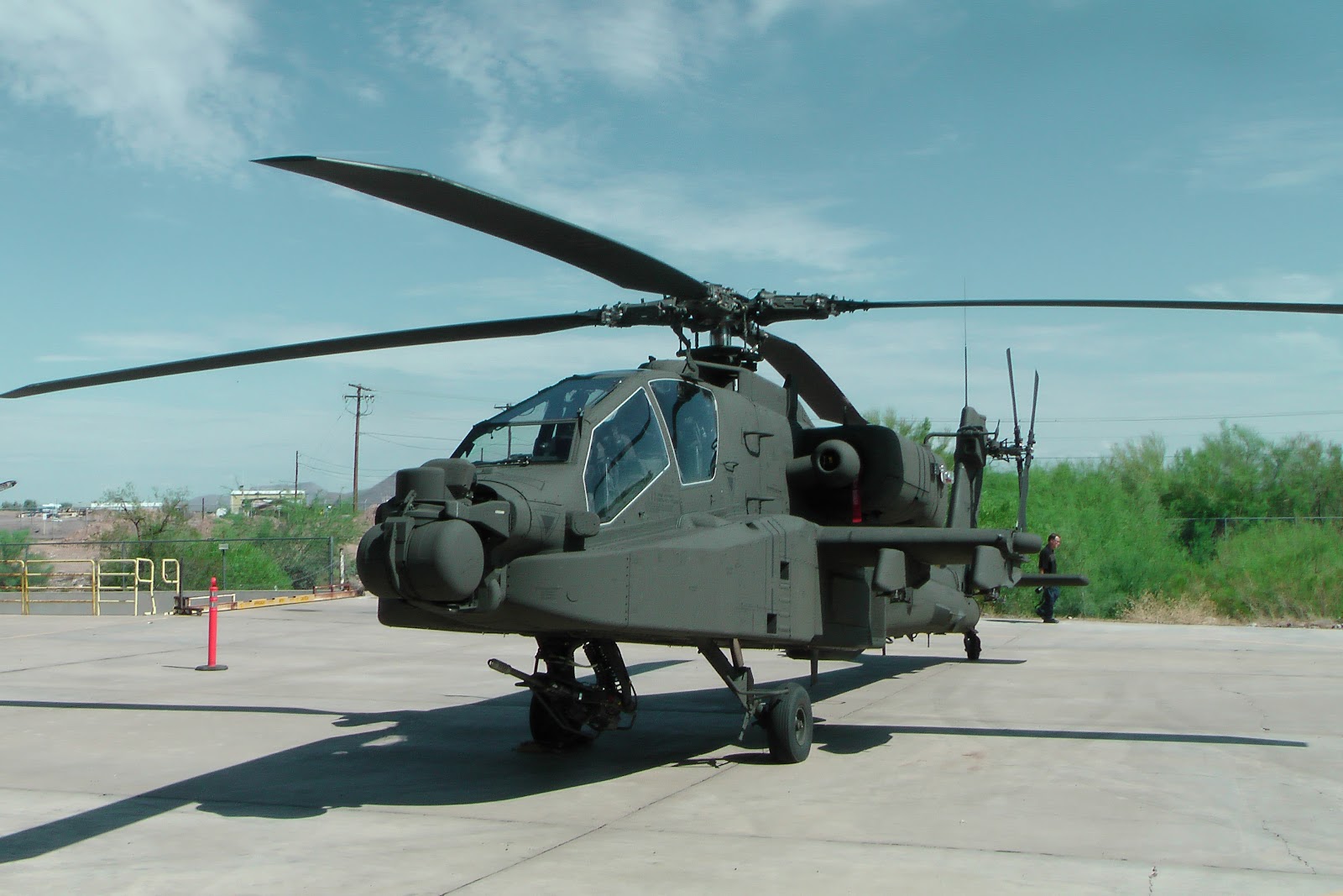 Apache+AH-64D.jpg