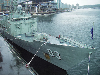 800px-HMAS_Sydney_1702120425.jpg
