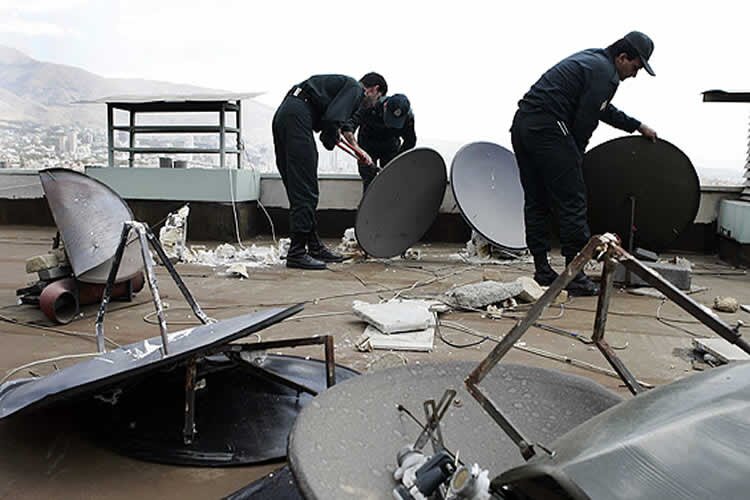 Security-forces-confiscate-satellite.jpg