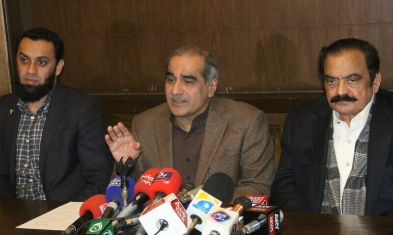 <p>PML-N leaders Khawaja Saad Rafique, Ata Tarar and Rana Sanaullah address a press conference in Lahore on Dec 3. — PID</p>