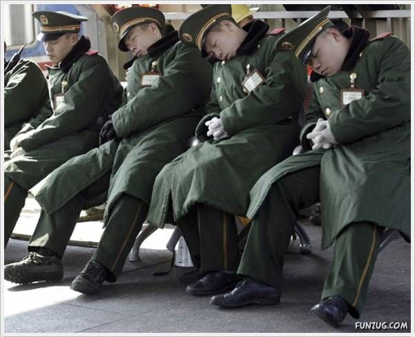Funny_Chinese_Army_Sleep.jpeg
