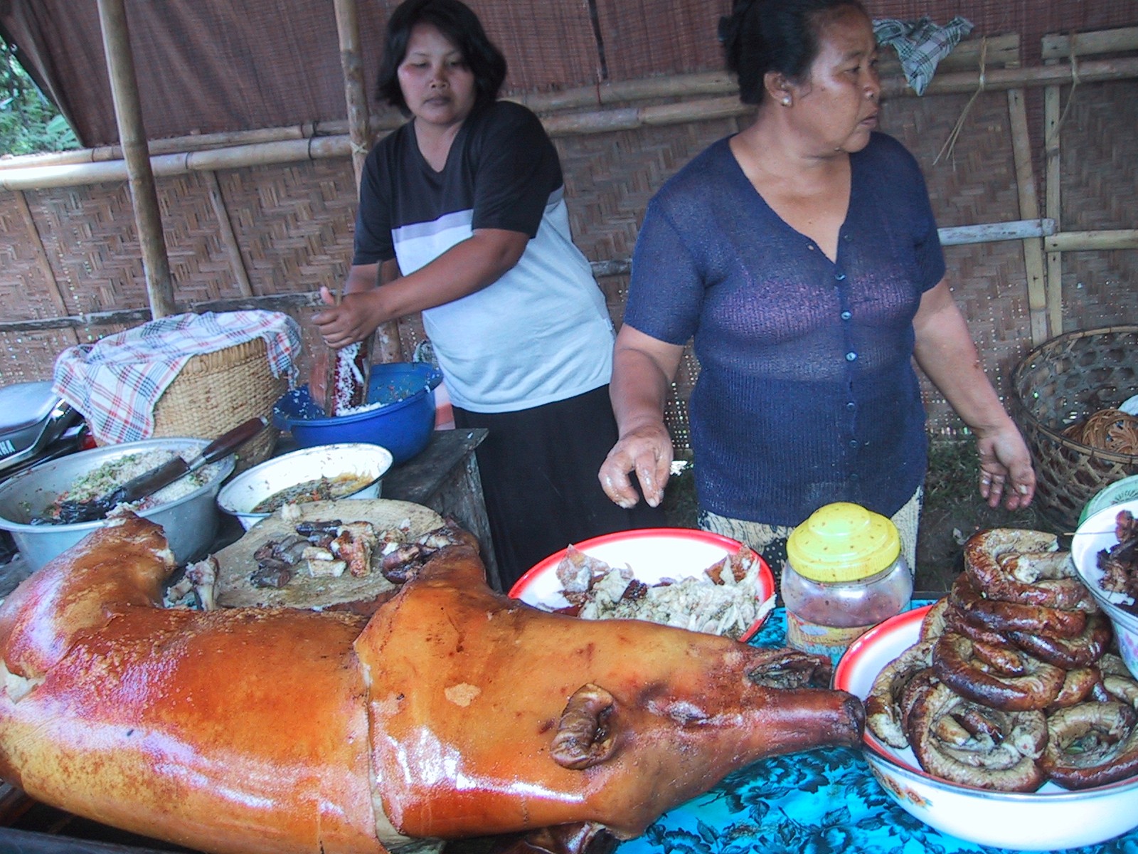 Babi_Guling-Roast_suckling_pig-01.jpg