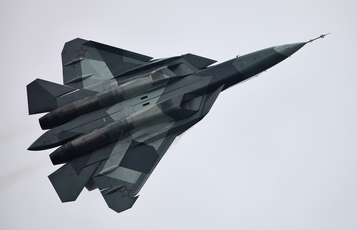 maks_airshow_2013_ramenskoye_airport_russia_526-07.jpg