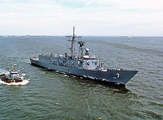 320px-USS_Oliver_Hazard_Perry_FFG-7.jpg