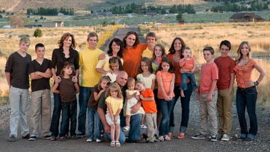 abc_polygamy_family_jef_111115_wb.jpg