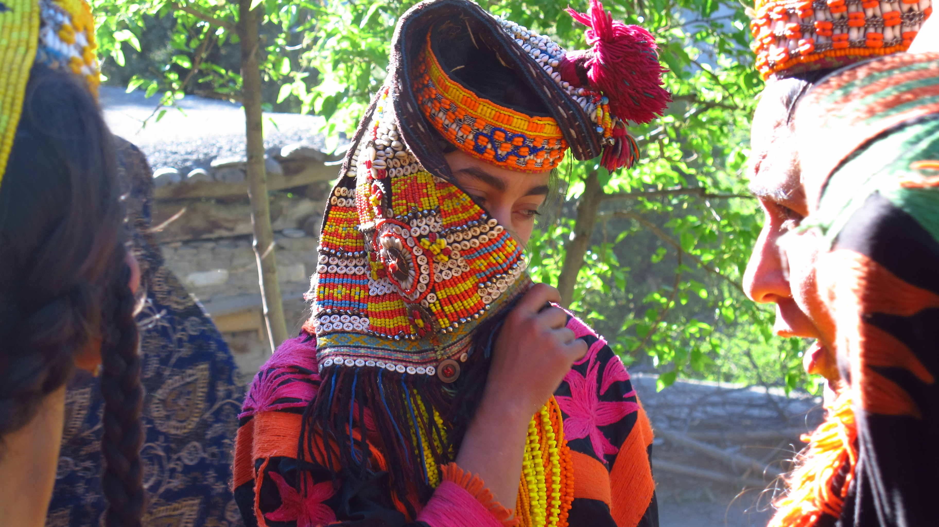 kalash_women_6831.JPG