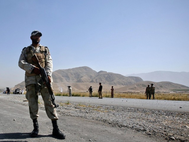 330293-quettasoldierarmypakistanreuters-1328083028-447-640x480.jpg