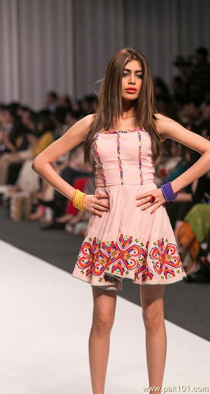 Sadaf_kanwal_pakistani_fashion_model_48_mlqyq_Pak101(dot)com.jpg