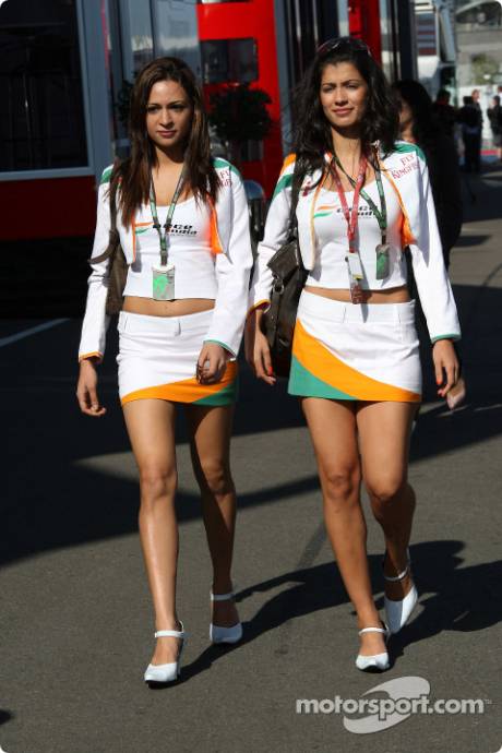 season2009_race8_babes_1.jpg