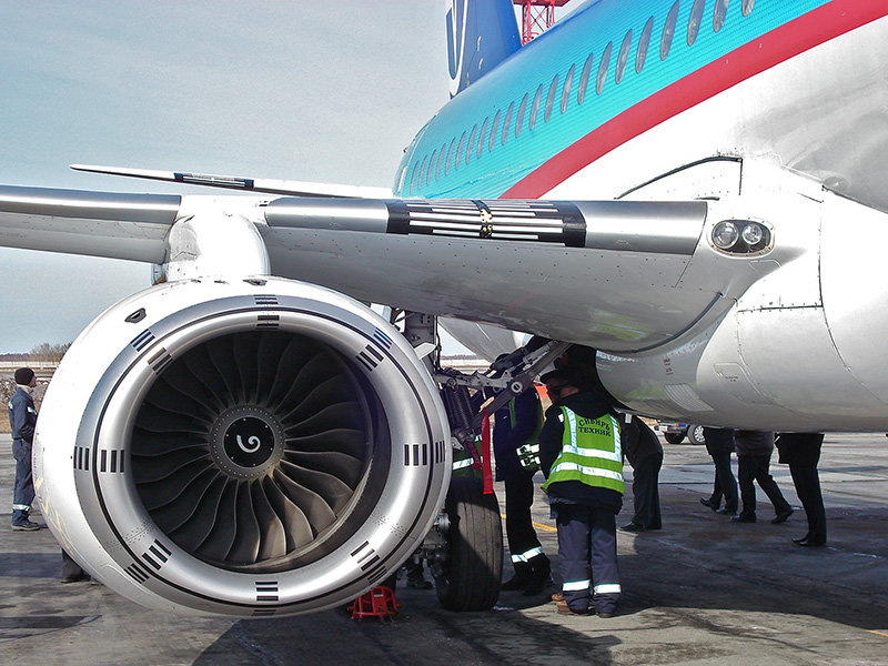 SSJ-100_bort1_engine.jpg