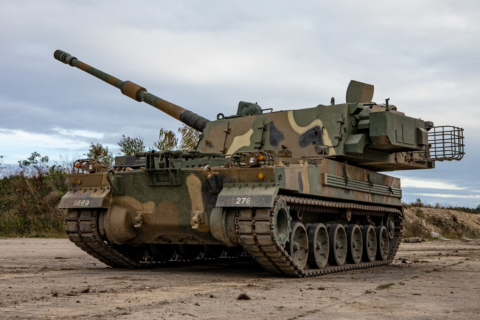 Estonia receives first K9 self-propelled howitzers