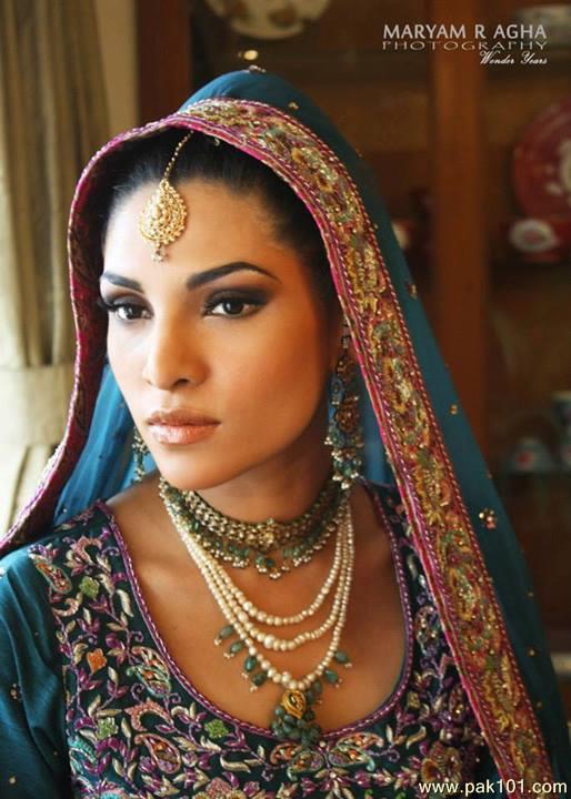 Zhalay_Sarhadi_Pakistani_Female_Actress_And_Model_Celebrity21_eszzg_Pak101(dot)com.jpg