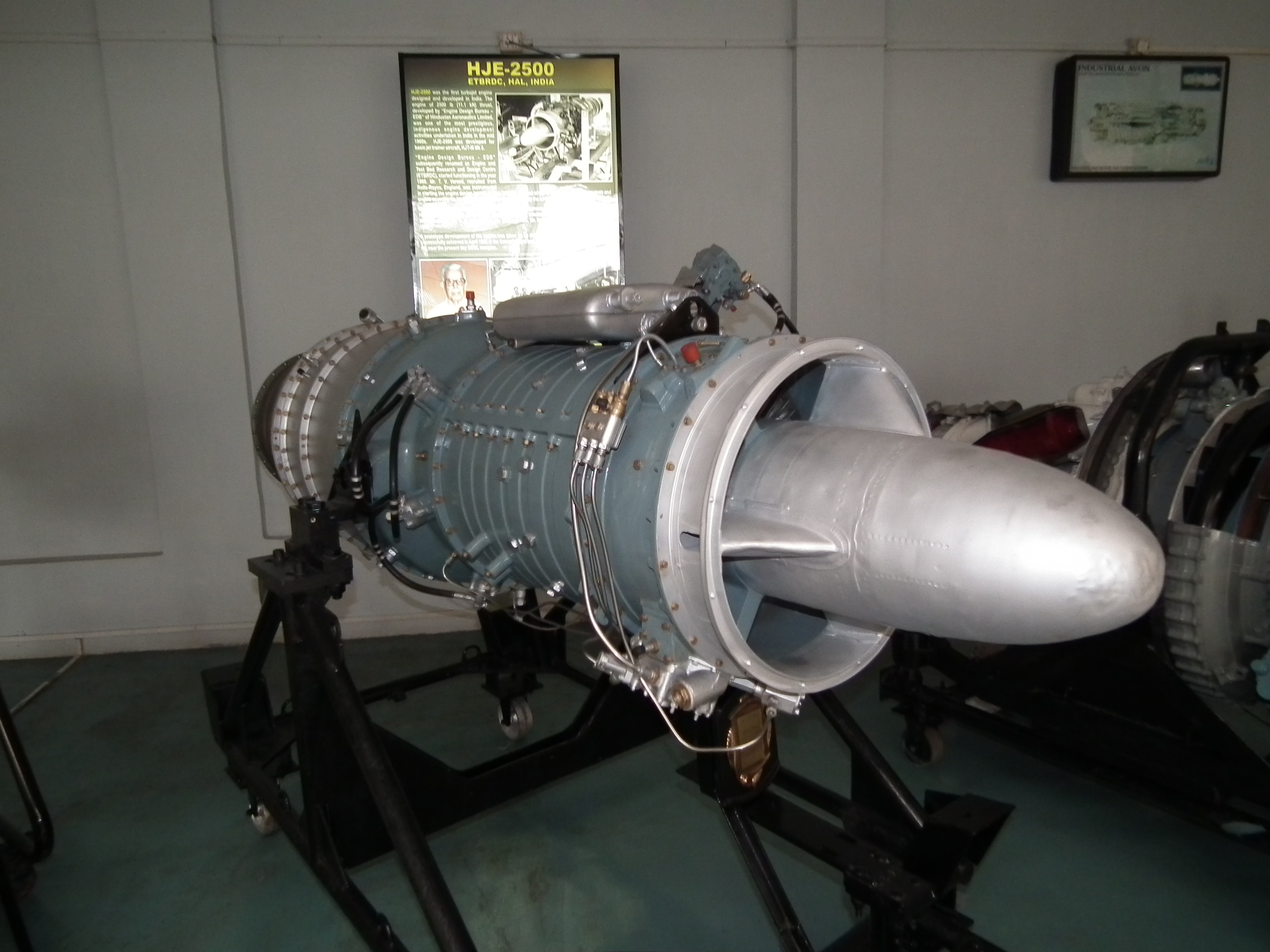 HAL_HJE-2500_Engine_at_HAL_Museum_7915.JPG