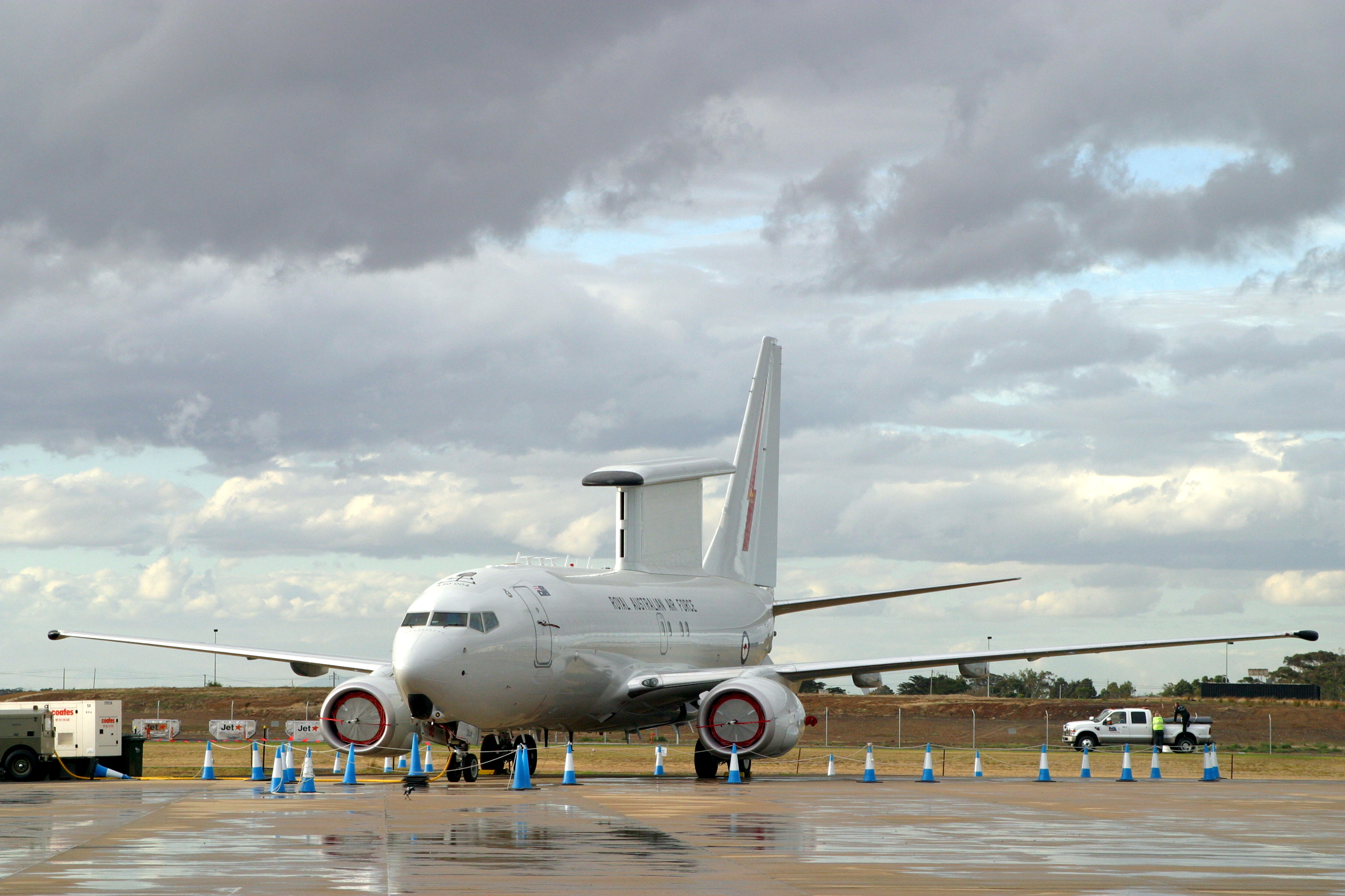 Boeing_737_AEW%26C_Avalon.jpg