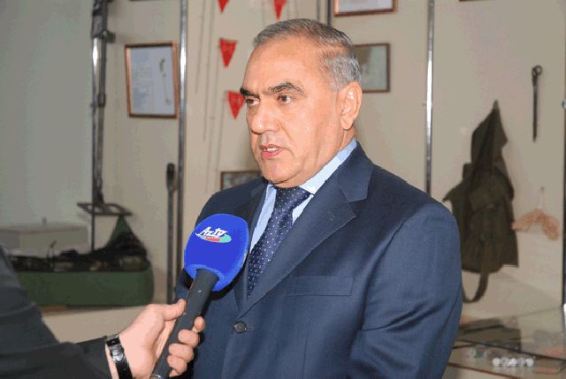 Minister_of_Azerbaijani_Ministry_of_Defense_Industry_001.jpg