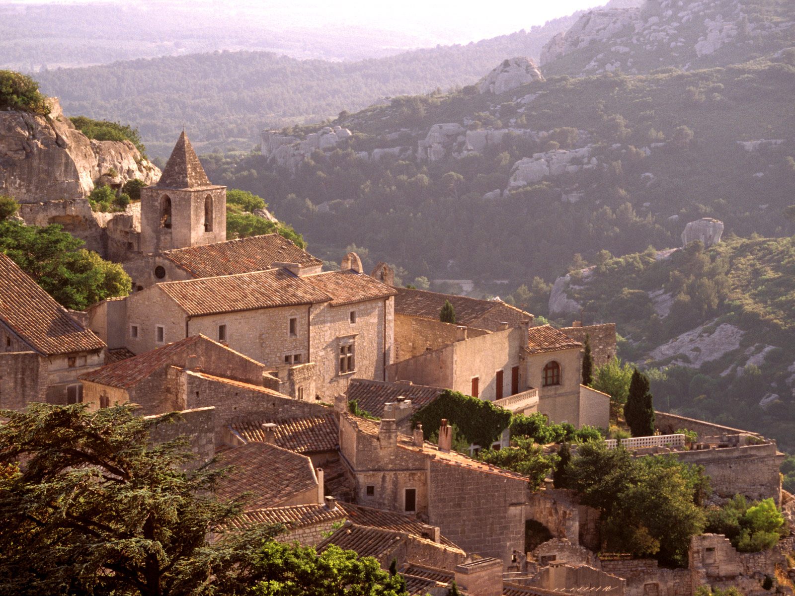 village-of-les-baux.jpg