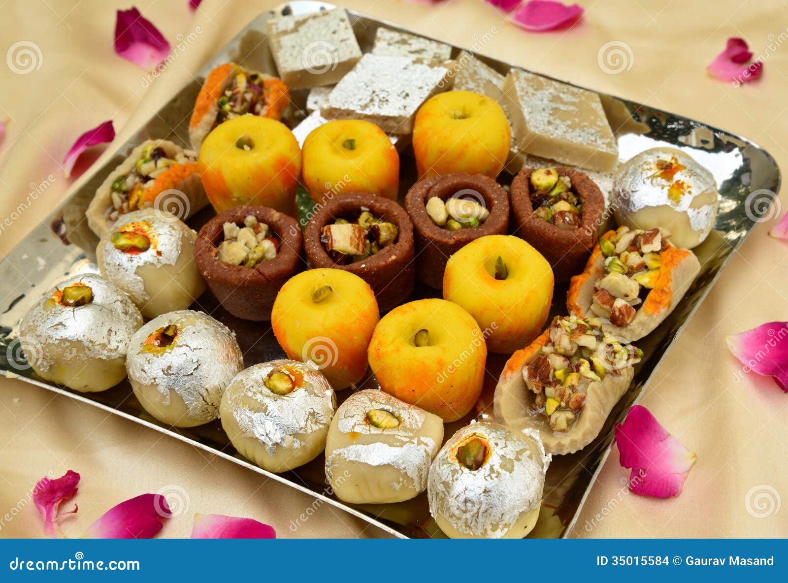indian-sweets-mithai-india-prepared-out-milk-product-sugar-aromatic-ingredients-35015584.jpg