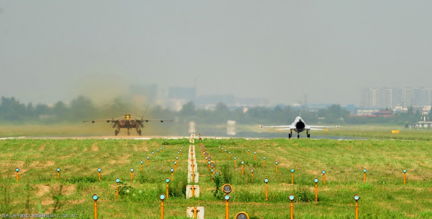 J-20.JF-17.jpg