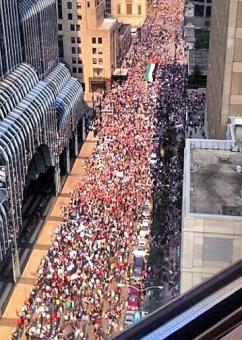 Palestine%20solidarity%20aerial%20in%20Chicago-a.jpg