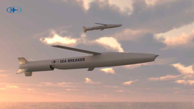 إسرائيل تعرض لأول مرة صاروخ الكروز الجديد Sea Breaker