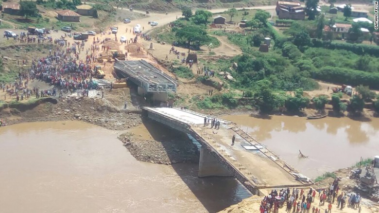 170630011008-western-kenya-bridge-collapse-two-weeks-after-inspection-exlarge-169.jpg