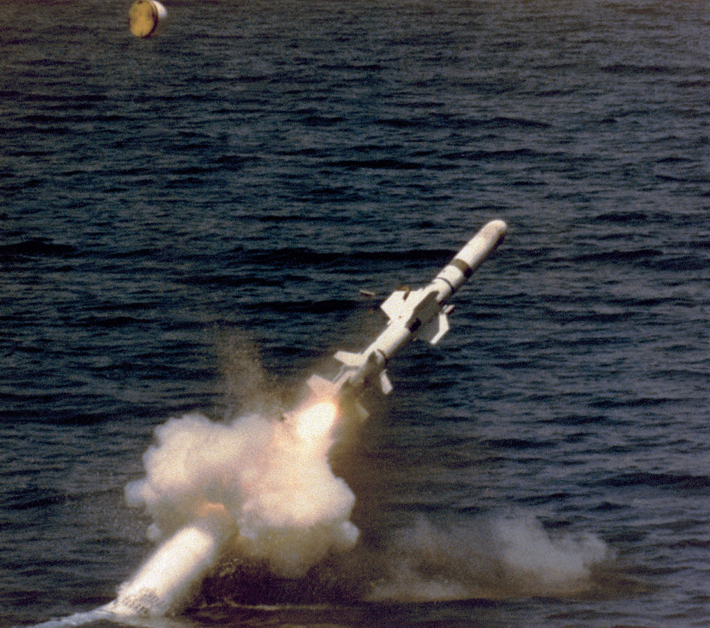 1024px-Harpoon_launched_by_submarine.jpg