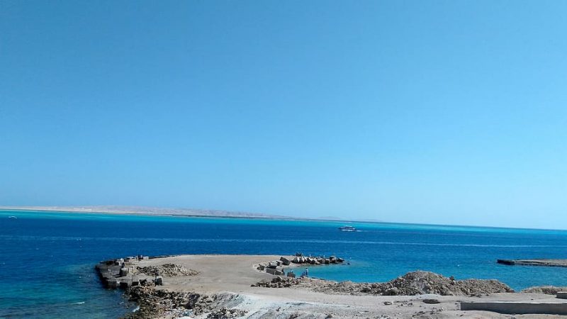 egypt-hurghada-beach-island-800x450.jpg