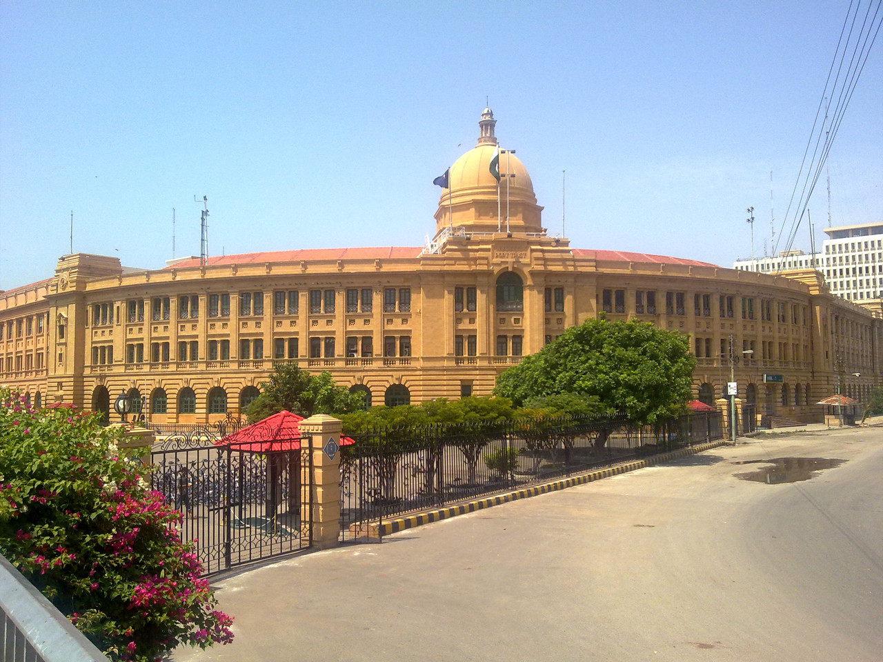 Karachi-Port-Trust-Building.jpg