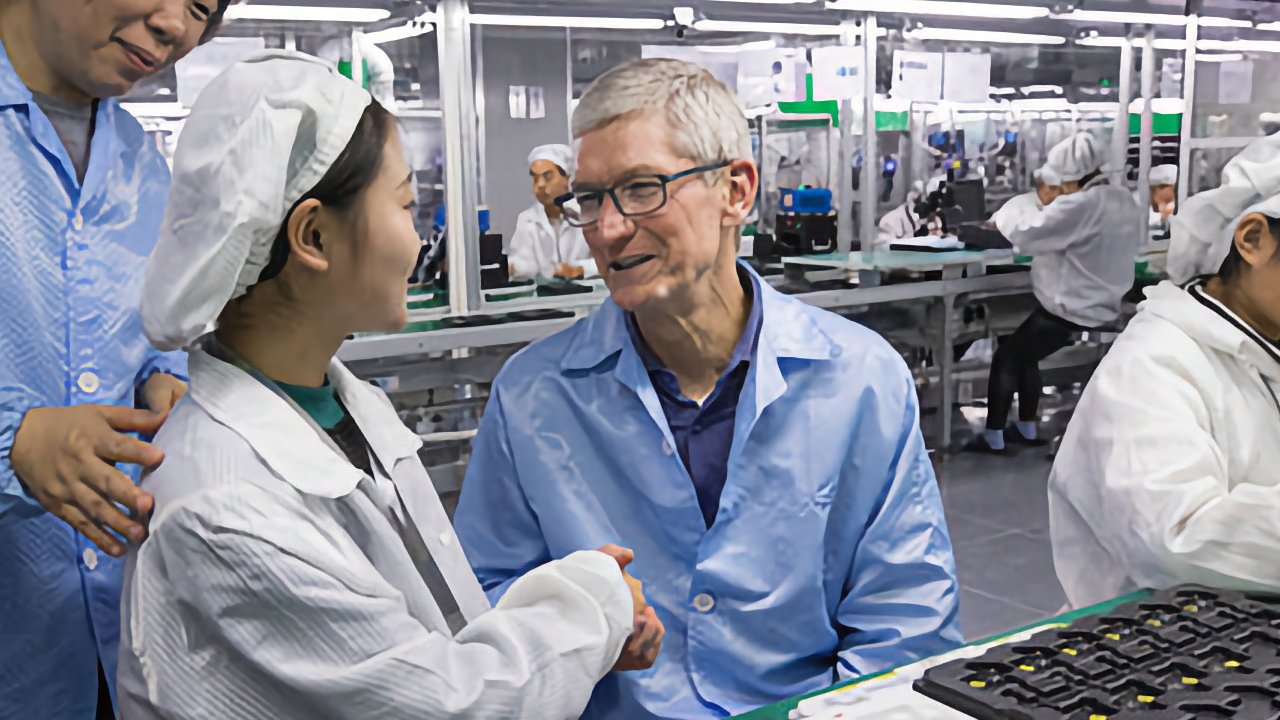 52519-104895-000-lead-Tim-Cook-at-Luxshare-xl.jpg