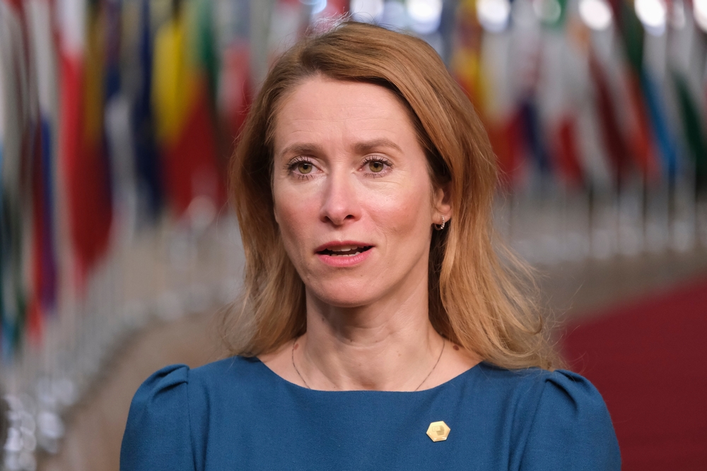 www.euractiv.com