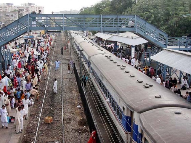 1669265-KarachiRailwayStationONLINE-1522040517-330-640x480.jpg