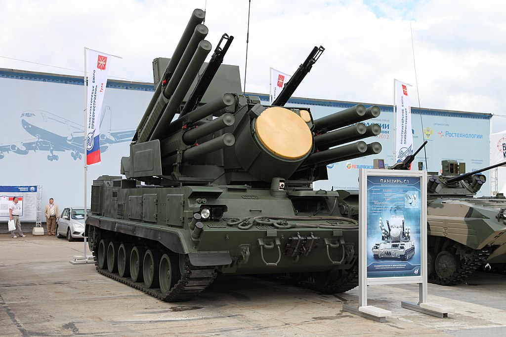 1024px-Pantsir-S1_SAM_at_Engineering_Technologies_2012.jpg