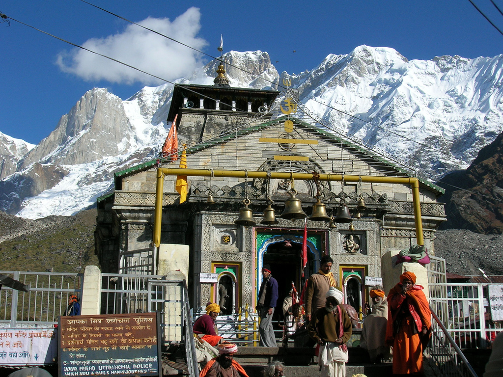Kedarnath+Temple%252C+one+of+the+twelve+Jyotirling.jpg